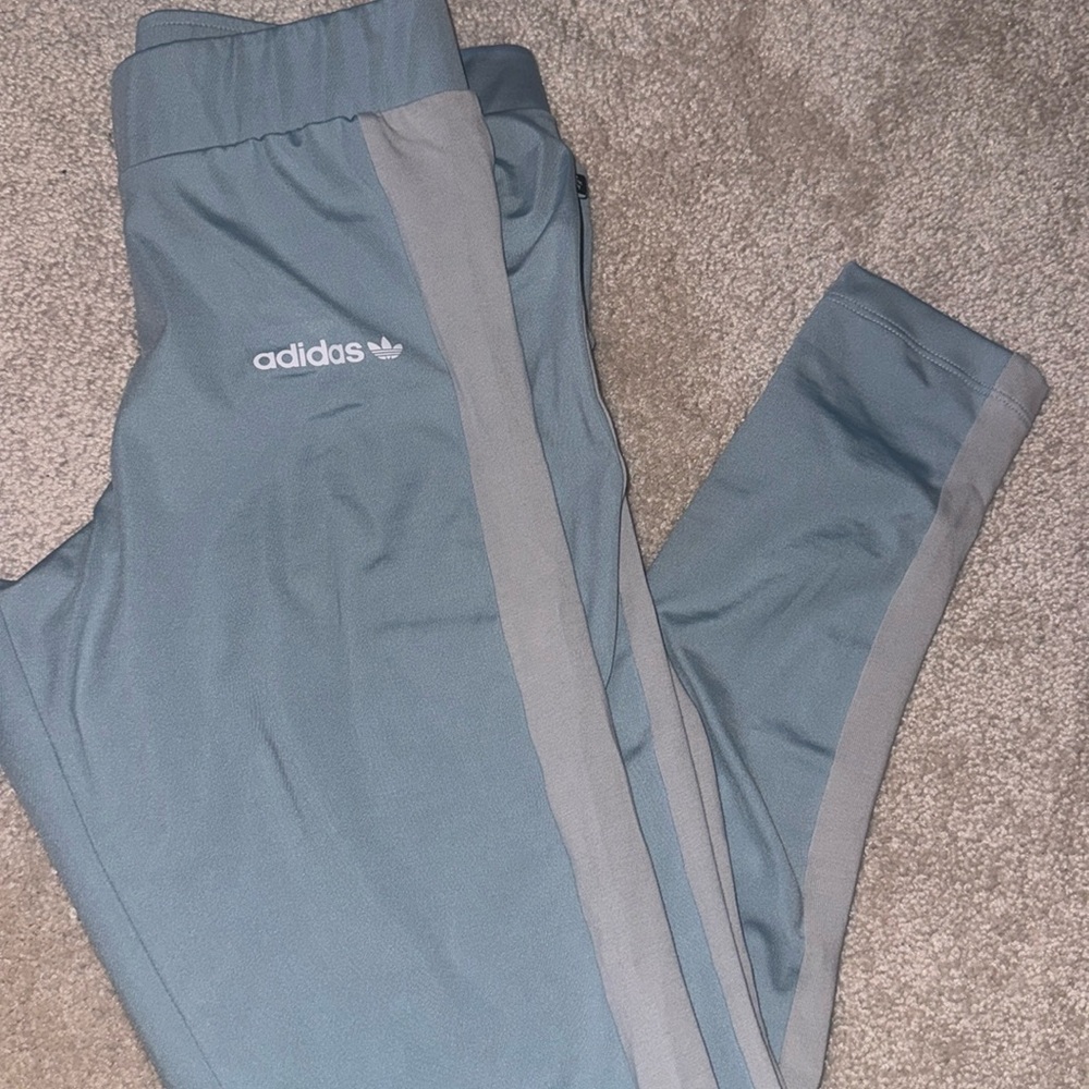 Adidas leggings